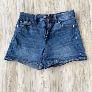 BANANA REPUBLIC JEAN SHORTS 26
